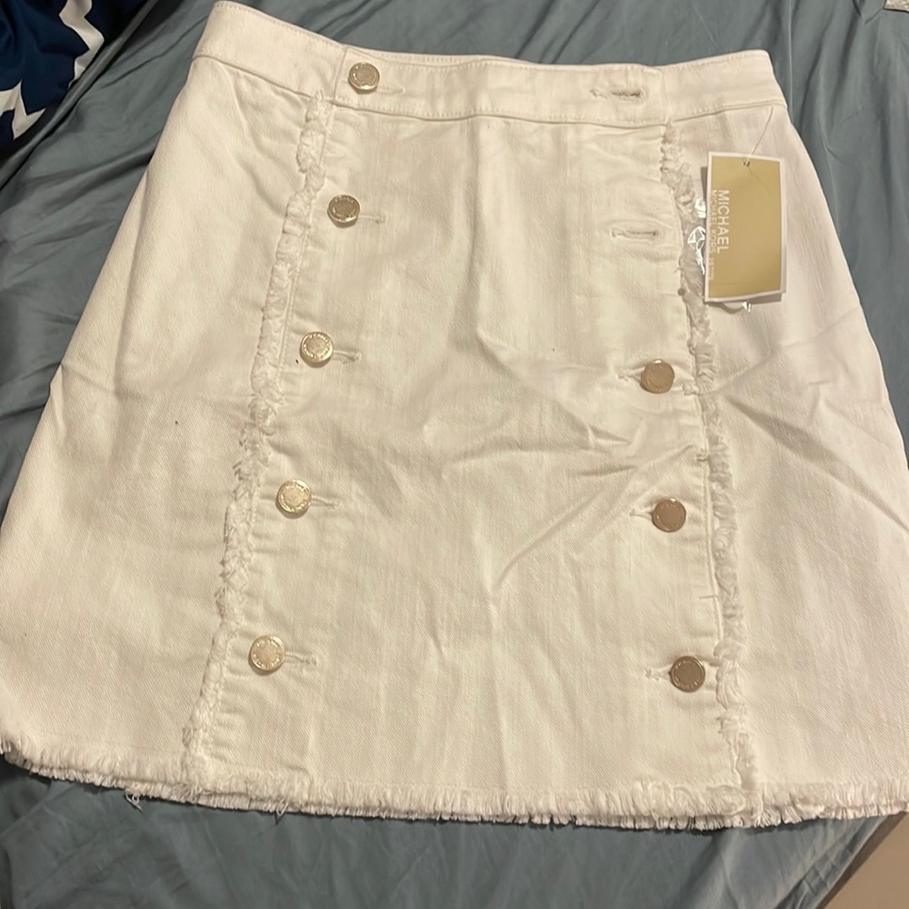 Beautiful white Michael kors skirt